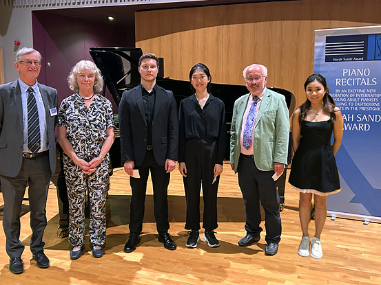 2024 Norah Sande Finalists with Chairman Richard Deering and Adjudicators Michael Young and Caroline Clemmow